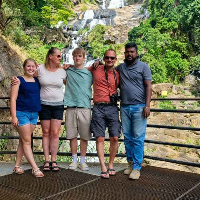 Joyful Tours experience - slide 4